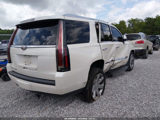 44929508 :رقم المزاد ، 1GYS3MKJXFR614436 vin ، 2015 Cadillac Escalade Luxury مزاد بيع