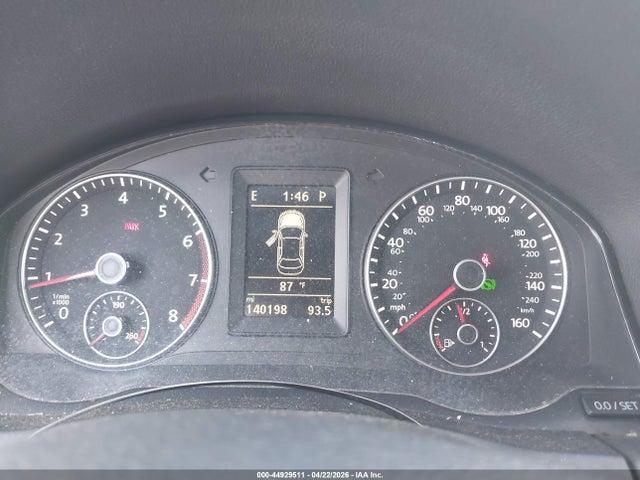 Продажа на аукционе авто 2013 Volkswagen Eos Komfort, vin: WVWBW8AH5DV005651, номер лота: 44929511