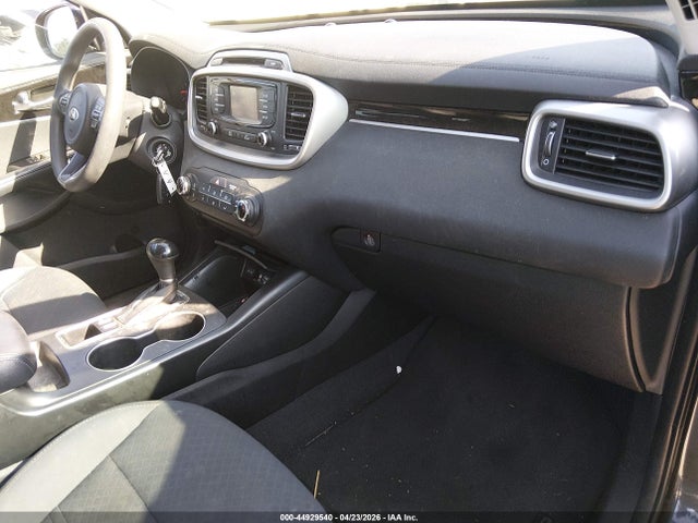 44929540 :رقم المزاد ، 5XYPG4A35HG269319 vin ، 2017 Kia Sorento 2.4l Lx مزاد بيع