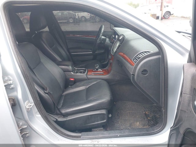 44929562 :رقم المزاد ، 2C3CCAAG2DH728432 vin ، 2013 Chrysler 300 Motown مزاد بيع