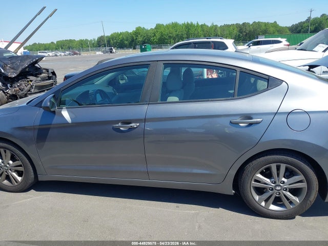 Продажа на аукционе авто 2018 Hyundai Elantra Value Edition, vin: 5NPD84LF1JH365311, номер лота: 44929575