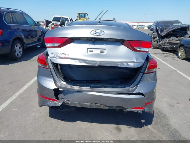 Продажа на аукционе авто 2018 Hyundai Elantra Value Edition, vin: 5NPD84LF1JH365311, номер лота: 44929575