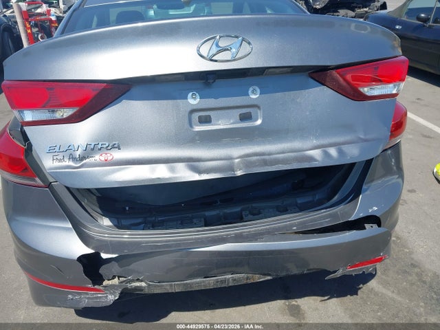 Продажа на аукционе авто 2018 Hyundai Elantra Value Edition, vin: 5NPD84LF1JH365311, номер лота: 44929575