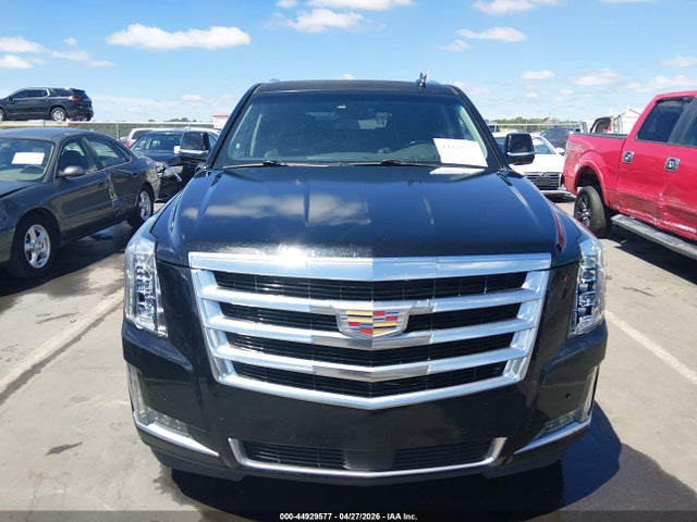 44929577 :رقم المزاد ، 1GYS4CKJ0HR270318 vin ، 2017 Cadillac Escalade Premium Luxury مزاد بيع