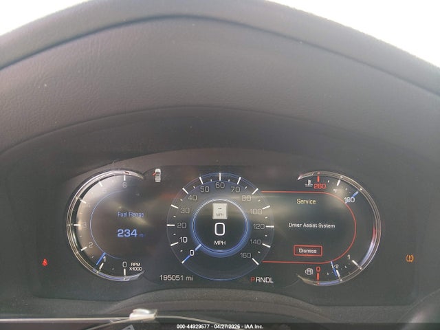 44929577 :رقم المزاد ، 1GYS4CKJ0HR270318 vin ، 2017 Cadillac Escalade Premium Luxury مزاد بيع
