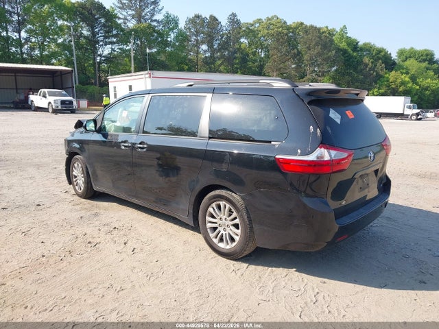 5TDYK3DC5FS531350 Toyota Sienna Xle Premium 8 Passenger