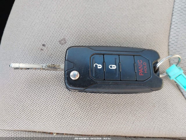 Aukcja sprzedaży 2015 Jeep Renegade Latitude, vin: ZACCJBBT0FPB64239, numer aukcji: 44929610