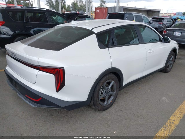 KIA K4 Lxs 2025 3KPFT4DE2SE193468 Image 4