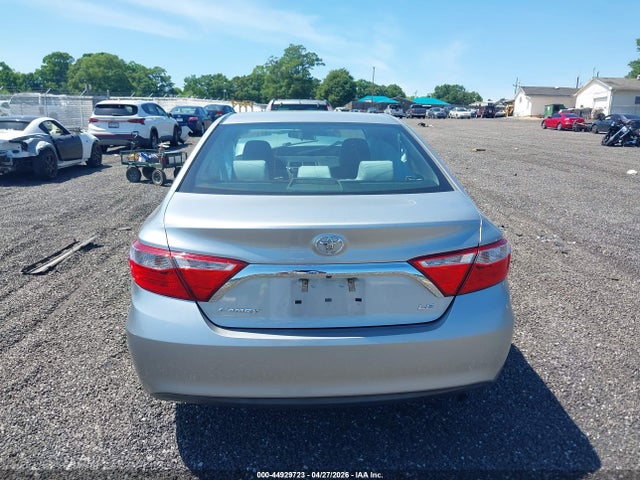Продажа на аукционе авто 2015 Toyota Camry Le, vin: 4T1BF1FK1FU993673, номер лота: 44929723