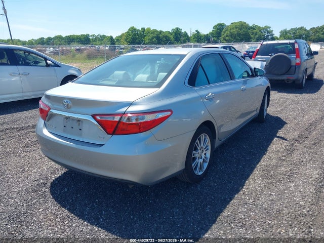 Продажа на аукционе авто 2015 Toyota Camry Le, vin: 4T1BF1FK1FU993673, номер лота: 44929723
