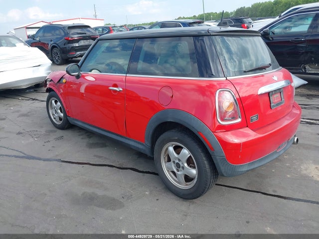 2008 Mini Cooper მანქანა იყიდება აუქციონზე, vin: WMWMF33538TT65143, აუქციონის ნომერი: 44929729