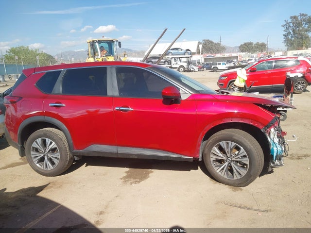 JN8BT3BA6PW012799 Nissan Rogue Sv Fwd