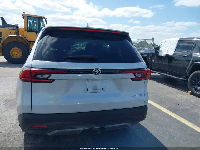 Toyota Grand Highlander Limited 2025 5TDAAAA53SS020261 Image 16