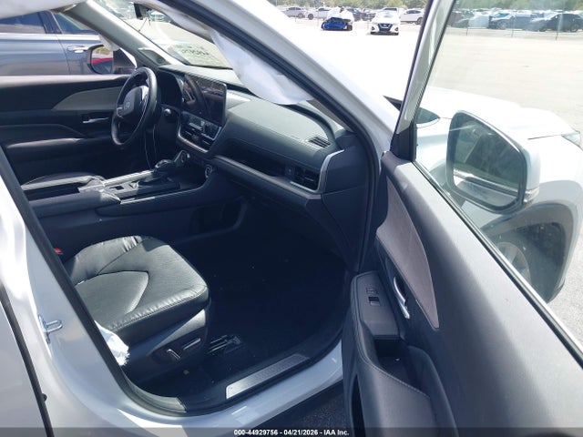 Toyota Grand Highlander Limited 2025 5TDAAAA53SS020261 Image 5