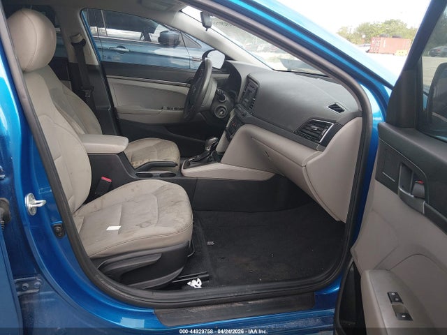 44929758 :رقم المزاد ، 5NPD74LF5HH174939 vin ، 2017 Hyundai Elantra Se مزاد بيع
