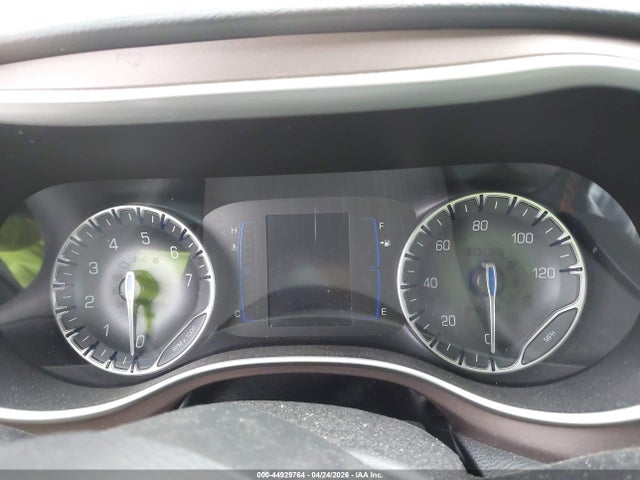 44929764 :رقم المزاد ، 2C4RC1BG9HR540091 vin ، 2017 Chrysler Pacifica Touring-l مزاد بيع