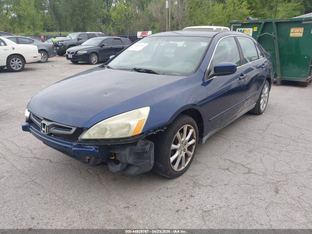 Auction sale of the 2005 Honda Accord 2.4 Lx, vin: 1HGCM56485L001493, lot number: 44929767