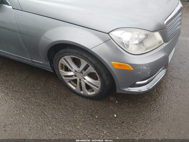 44929794 :رقم المزاد ، WDDGF8BBXCR198229 vin ، 2012 Mercedes-benz C 300 Luxury 4matic مزاد بيع