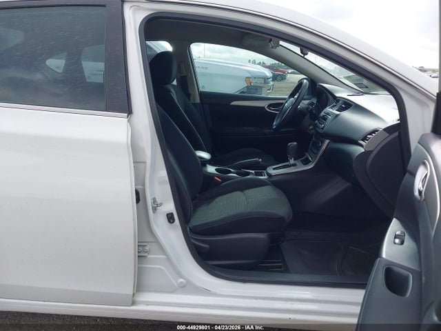 Продажа на аукционе авто 2015 Nissan Sentra S, vin: 3N1AB7APXFY298660, номер лота: 44929801