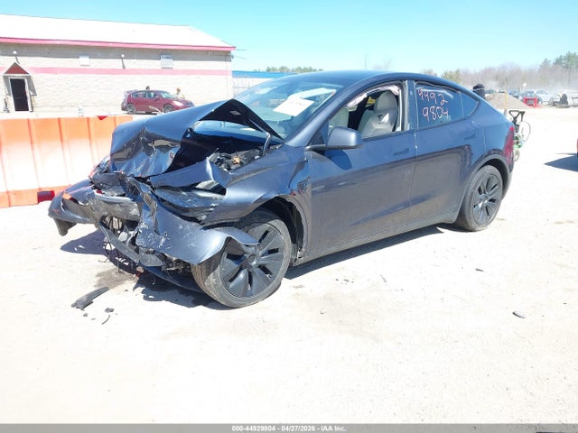 2024 Tesla Model Y Long Range Dual Motor All-wheel Drive მანქანა იყიდება აუქციონზე, vin: 7SAYGDEE7RA299673, აუქციონის ნომერი: 44929804