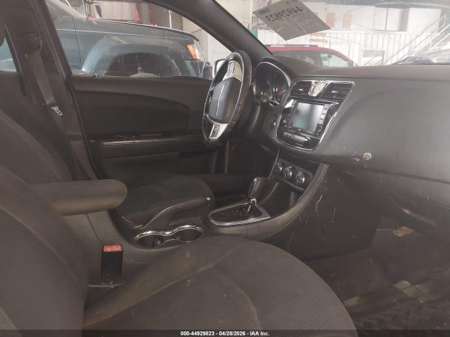 Продажа на аукционе авто 2013 Chrysler 200 Touring, vin: 1C3CCBBG4DN716889, номер лота: 44929823