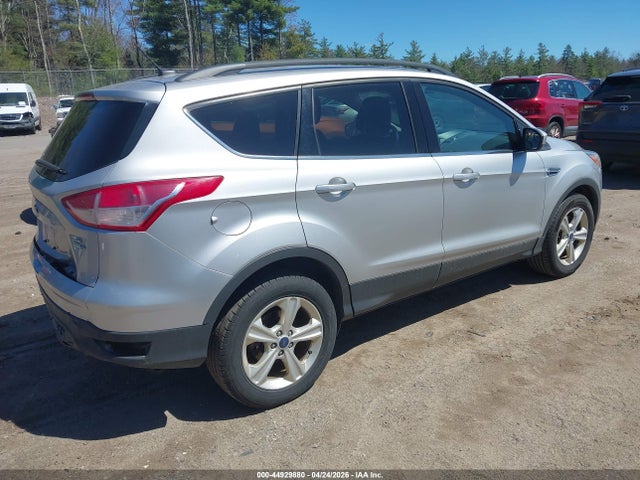 1FMCU9G94GUC84967 Ford ESCAPE SE