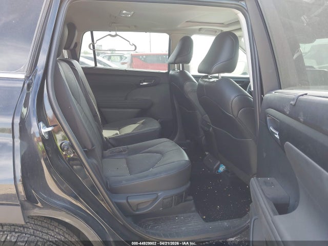 2022 Toyota Highlander Xle მანქანა იყიდება აუქციონზე, vin: 5TDHZRBHXNS587599, აუქციონის ნომერი: 44929902