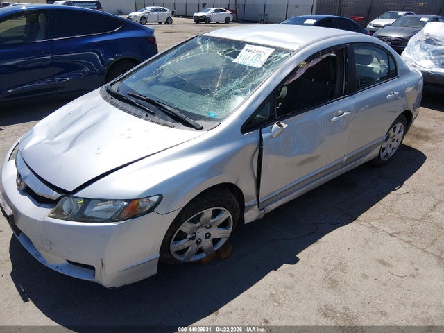44929931 :رقم المزاد ، 2HGFA1F50BH512809 vin ، 2011 Honda Civic Lx مزاد بيع