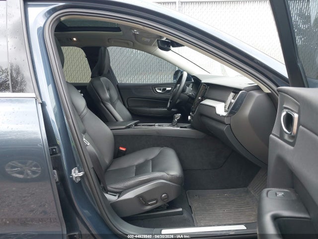 Aukcja sprzedaży 2019 Volvo Xc60 T5 Momentum, vin: LYV102RK8KB367013, numer aukcji: 44929940