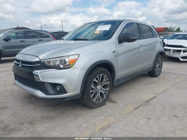 44929997 :رقم المزاد ، JA4AP3AU9JU005205 vin ، 2018 Mitsubishi Outlander Sport 2.0 Le مزاد بيع