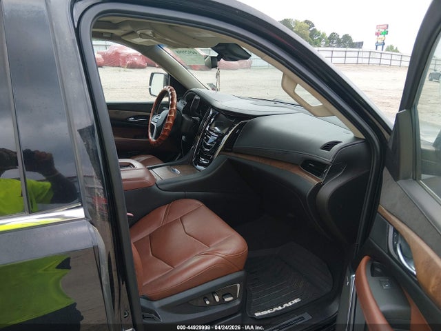 Продаж на аукціоні авто 2017 Cadillac Escalade Esv Premium Luxury, vin: 1GYS3JKJ3HR181639, номер лоту: 44929998