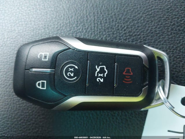 Продажа на аукционе авто 2017 Ford Explorer Xlt, vin: 1FM5K8D89HGB09229, номер лота: 44930001