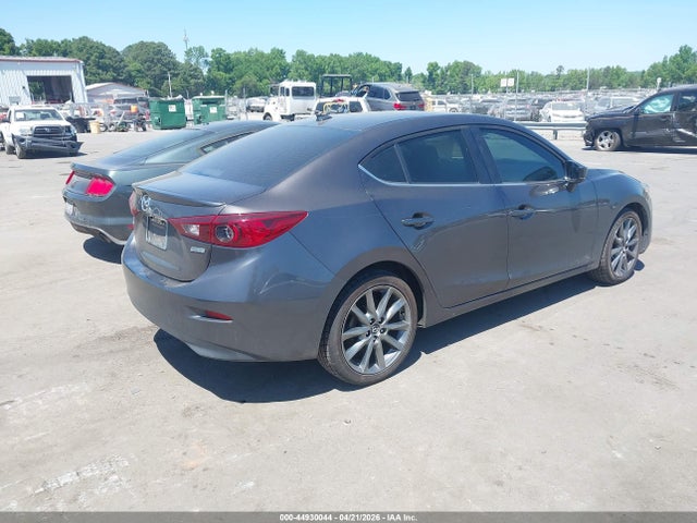 Продаж на аукціоні авто 2018 Mazda Mazda3 Touring, vin: 3MZBN1V34JM187239, номер лоту: 44930044