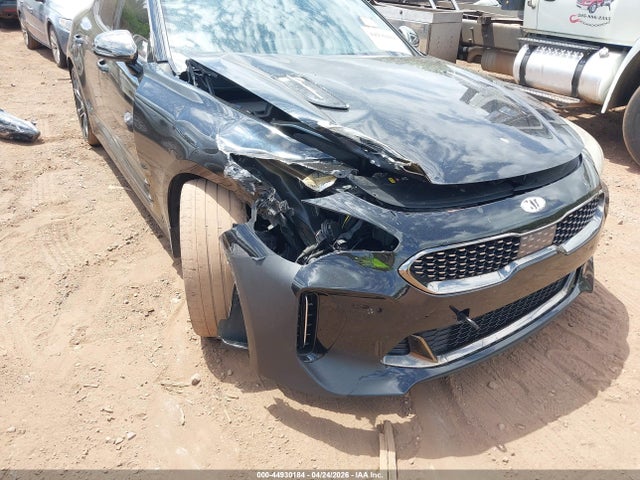 2018 Kia Stinger Gt2 მანქანა იყიდება აუქციონზე, vin: KNAE55LC5J6022940, აუქციონის ნომერი: 44930184