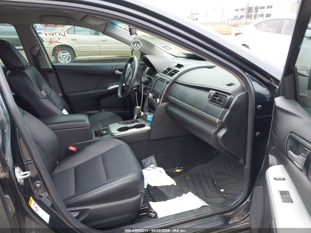 44930211 :رقم المزاد ، 4T1BF1FK9EU867429 vin ، 2014 Toyota Camry Se مزاد بيع