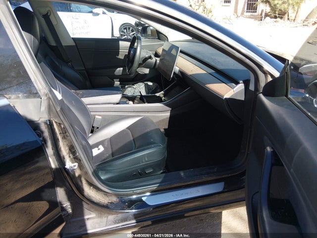 Продаж на аукціоні авто 2018 Tesla Model 3 Long Range/mid Range, vin: 5YJ3E1EA4JF156647, номер лоту: 44930261