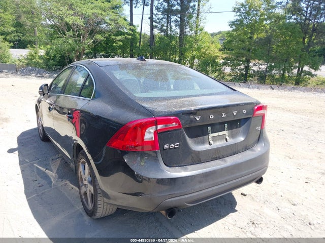 2013 Volvo S60 T5 მანქანა იყიდება აუქციონზე, vin: YV1612FS8D2233592, აუქციონის ნომერი: 44930269