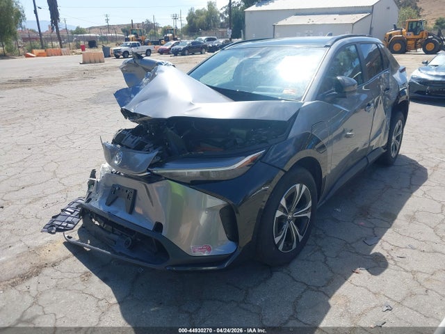 Toyota BZ4X XLE 2024 JTMAAAAA2RA033524 Image 2