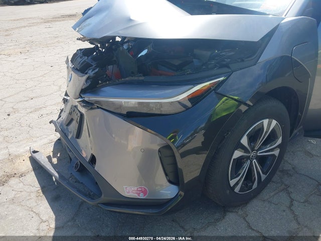 Toyota BZ4X XLE 2024 JTMAAAAA2RA033524 Image 6
