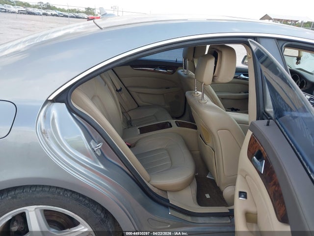 2013 Mercedes-benz Cls 550 4matic მანქანა იყიდება აუქციონზე, vin: WDDLJ9BB3DA066383, აუქციონის ნომერი: 44930297