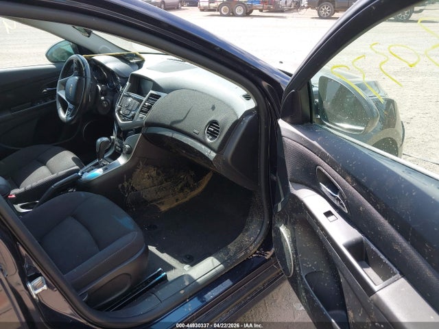 44930337 :رقم المزاد ، 1G1PC5SB9E7138015 vin ، 2014 Chevrolet Cruze 1lt Auto مزاد بيع