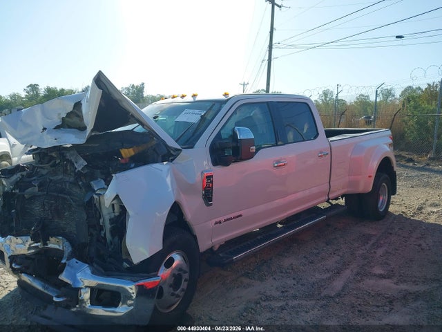 1FT8W3DTXJEC52124 Ford F-350 Lariat