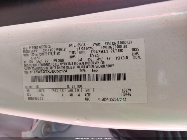 1FT8W3DTXJEC52124 Ford F-350 Lariat
