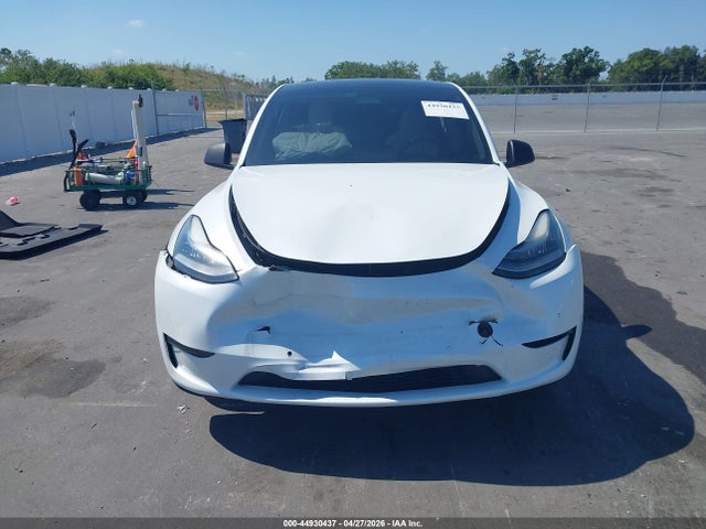 Продаж на аукціоні авто 2021 Tesla Model Y Standard Range Rear-wheel Drive, vin: 5YJYGDED2MF174998, номер лоту: 44930437