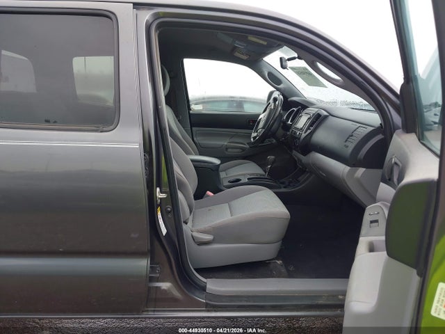 44930510 :رقم المزاد ، 3TMLU4EN3EM156180 vin ، 2014 Toyota Tacoma Base V6 مزاد بيع