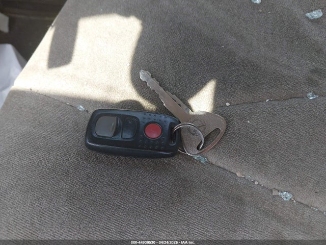 2002 Mazda Mpv Es/lx მანქანა იყიდება აუქციონზე, vin: JM3LW28A420318556, აუქციონის ნომერი: 44930530