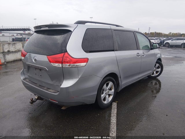 Продаж на аукціоні авто 2011 Toyota Sienna Le V6, vin: 5TDKK3DC7BS103814, номер лоту: 44930549