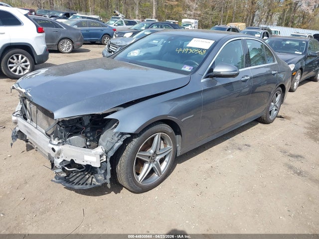 44930568 :رقم المزاد ، WDDZF4KBXJA312453 vin ، 2018 Mercedes-benz E 300 4matic مزاد بيع