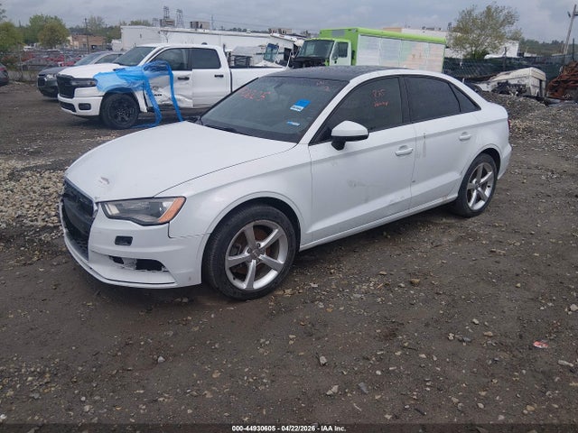 2015 Audi A3 2.0t Premium მანქანა იყიდება აუქციონზე, vin: WAUBFGFF4F1001177, აუქციონის ნომერი: 44930605