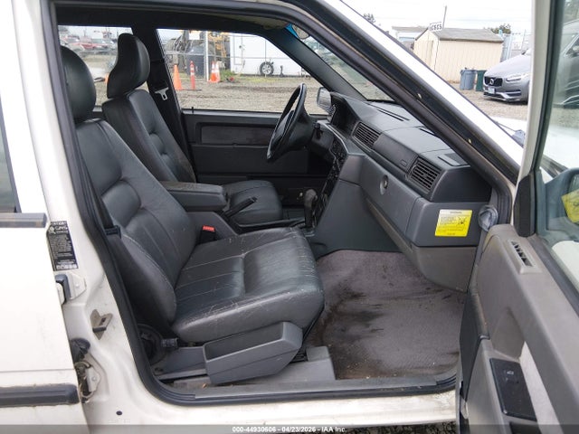 1994 Volvo 940 მანქანა იყიდება აუქციონზე, vin: YV1JW8314R1120147, აუქციონის ნომერი: 44930606